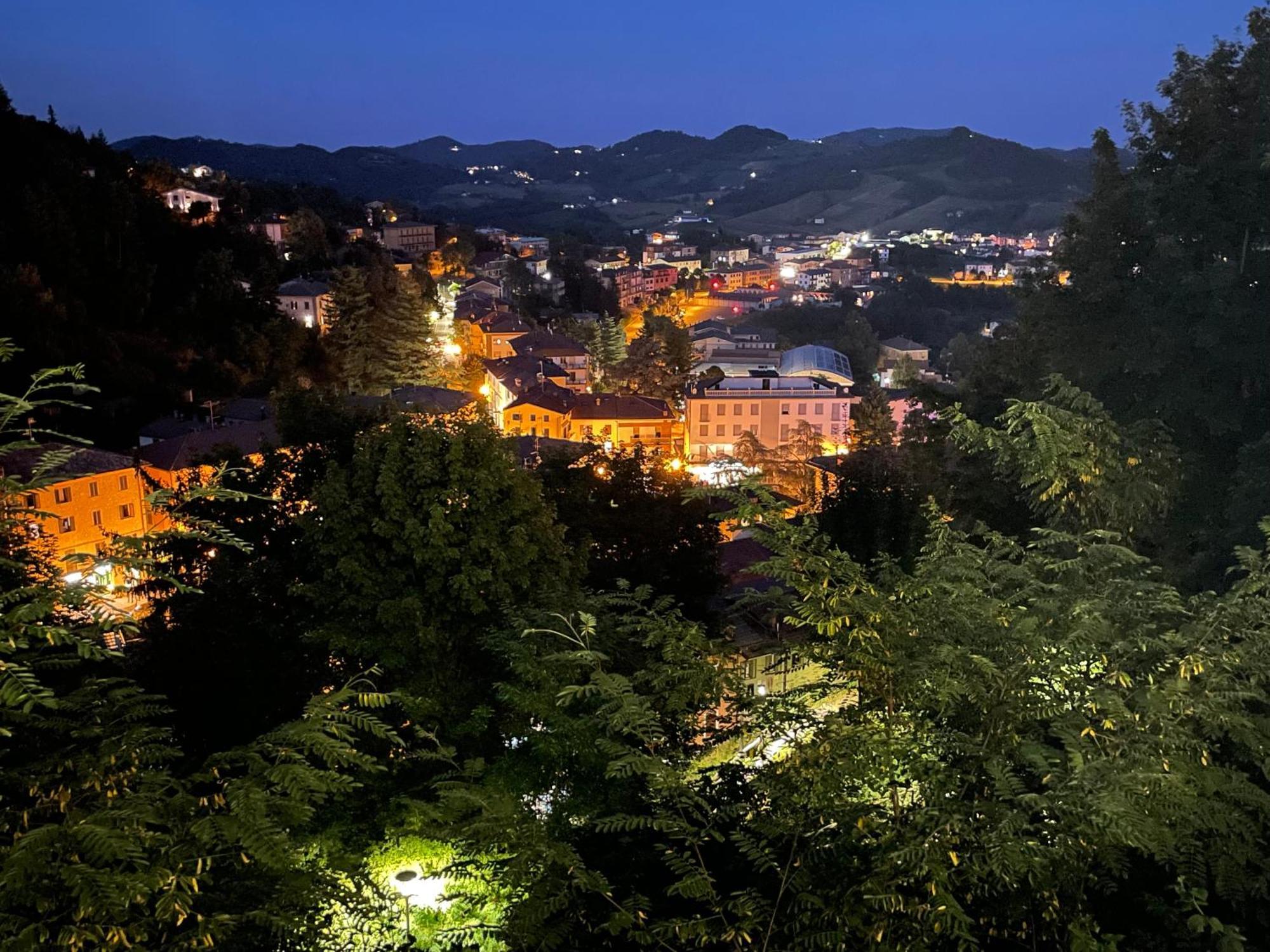 Novecento Luxury&Spa Residence 4 Stelle Montese Zewnętrze zdjęcie